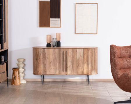 Pequeño aparador de 145 cm de acacia con estilo retro «Bopee»