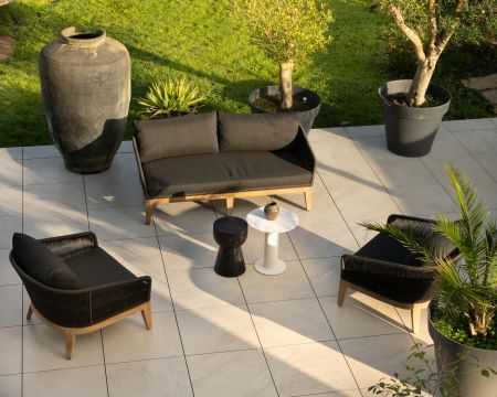 Conjunto de jardín de alta gama de 3 piezas en teca y tela gris oscuro «Tuléo»