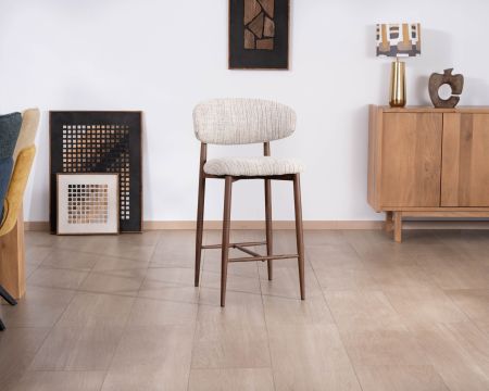 Lote de 2 sillas retro de media altura, en tejido trenzado beige y marrón «Arpège», con patas de metal con acabado en nogal