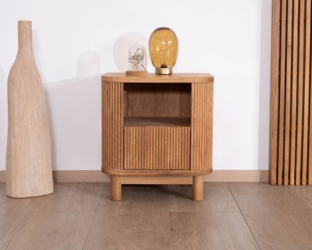 Mesita de noche de roble aceitado con relieve estriado y 1 cajón «Winton»