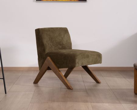 Sillón de estilo vintage en tela verde caqui claro «Tolga», con patas de madera en forma de boomerang