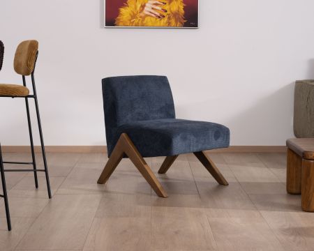 Sillón retro de tela azul oscuro con patas de madera en forma de boomerang «Tolga»