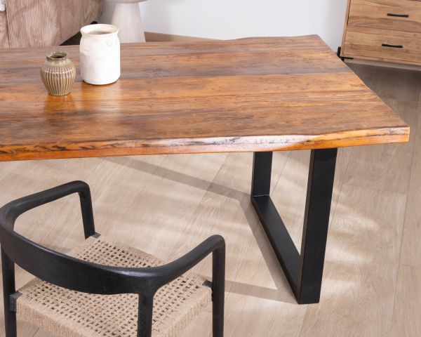 Mesa de comedor de madera reciclada con patas de metal negro en forma de U «Alésia», 200 cm