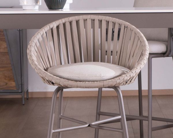 Silla de bar para exterior de aluminio gris champán con respaldo de cuerda tensada