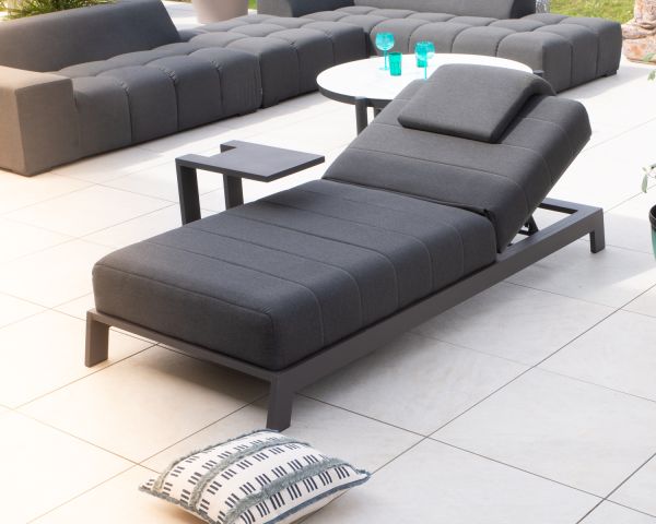 Mesita auxiliar de diseño en aluminio gris antracita «Lazy Beach»
