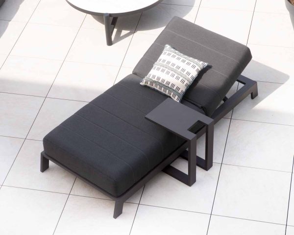 Tumbona de 90 cm de ancho, de aluminio negro y colchón gris «Terrasse»