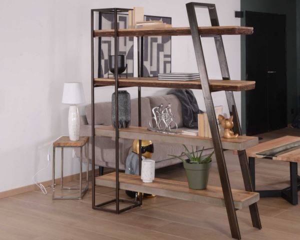 Librería de diseño contemporáneo «Mezzo», de madera, metal y acabado de cemento