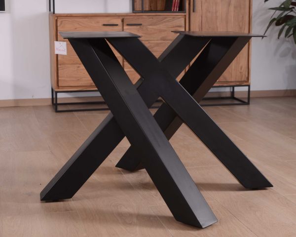 Mesa cuadrada de 150 x 150 cm de madera maciza de acacia natural y metal negro «Baillif»