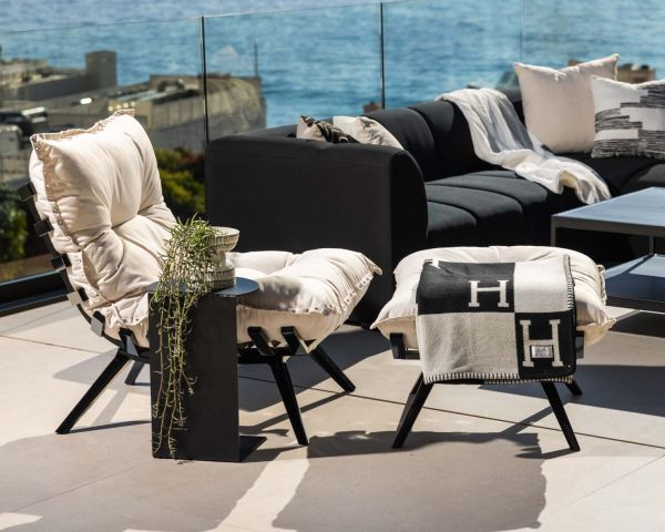 Tumbona modular de alta gama con estructura de aluminio negro «Lisca»