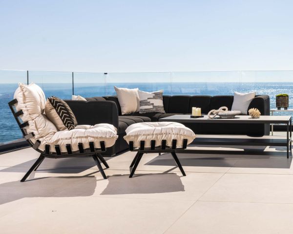 Tumbona modular de alta gama con estructura de aluminio negro «Lisca»