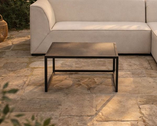 Mesa de centro cuadrada para exterior con tablero de cerámica «Sunset Bay»