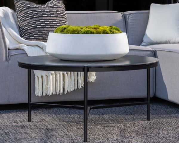 Mesa de centro redonda de aluminio con tablero de cerámica negro «Lazy Beach», de 62 cm de diámetro