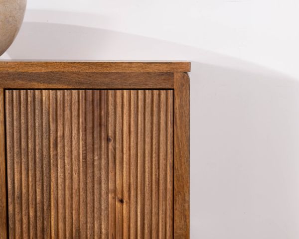 Mueble bajo lavabo suspendido de 140 cm en madera de mango oscuro «Nani» con frentes de doble textura