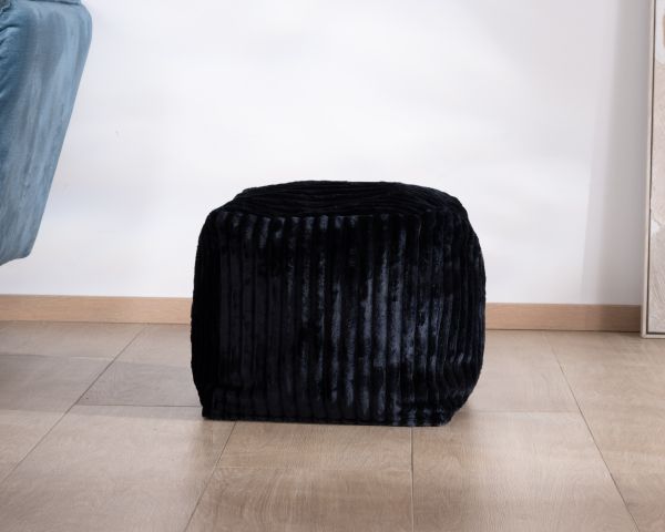 Puf cuadrado de pana antracita «Lizard», con un estilo acogedor y elegante