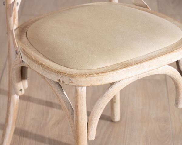 Silla de comedor de estilo bistró en roble con asiento de tela «Brosti»