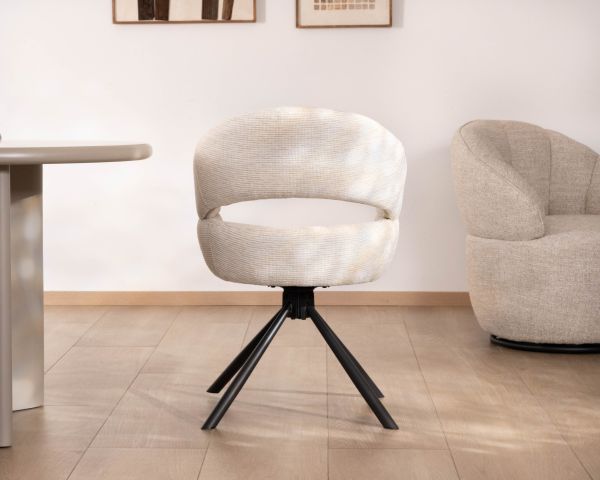 Lote de 2 sillas giratorias de comedor «Movy» con asiento envolvente de tela color crema y reposabrazos