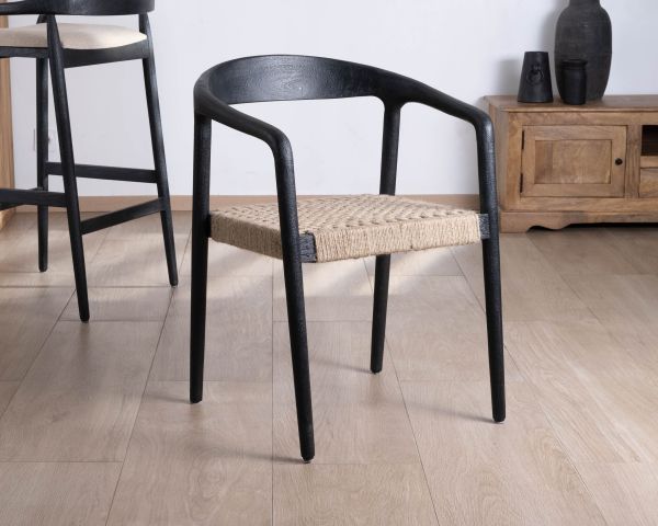 Lote de 2 sillas de diseño en madera negra y asiento de yute trenzado «Vogue»