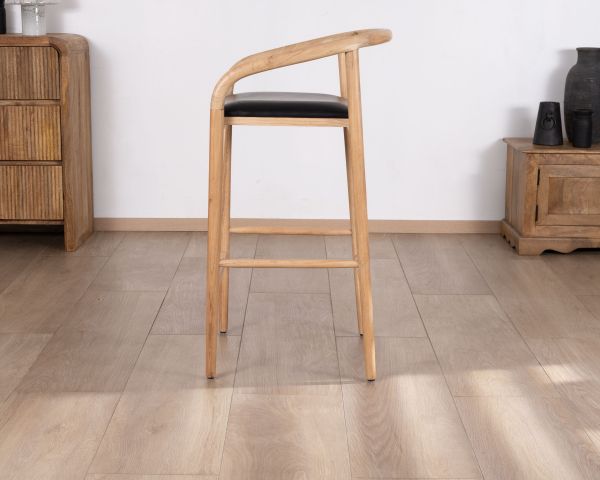 Silla de bar de líneas sencillas, de madera de acacia natural y asiento de PU negro «Vogue»