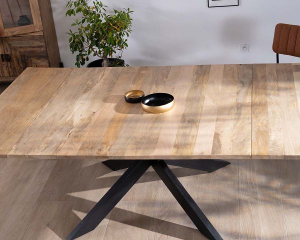 Mesa de comedor cuadrada extensible de estilo industrial, de madera de mango y metal, modelo «Haden», 140 x 140-220 cm
