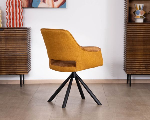 Lote de 2 sillones giratorios y envolventes para comedor, en tejido de doble textura color amarillo mostaza «Chilko»