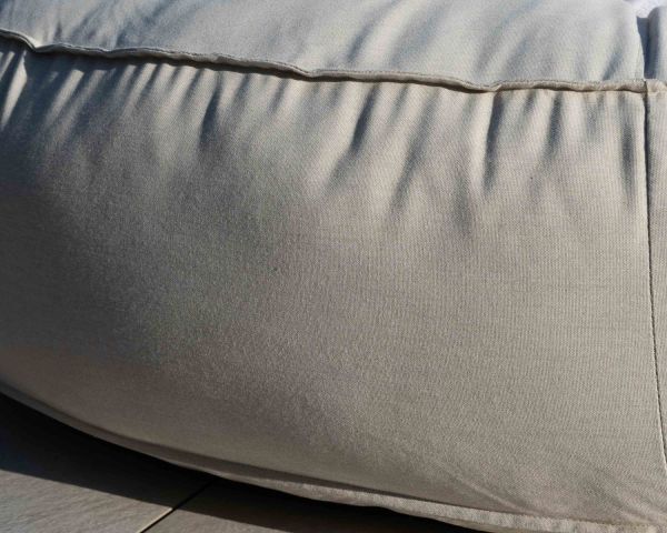 Tumbona redonda y mullida de color beige, de 1,80 m de diámetro, «Saint Tropez»