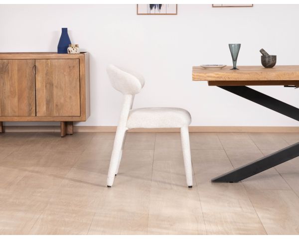 Lote de 2 sillas de diseño y cómodas, en tejido bouclé blanco «Amarello»