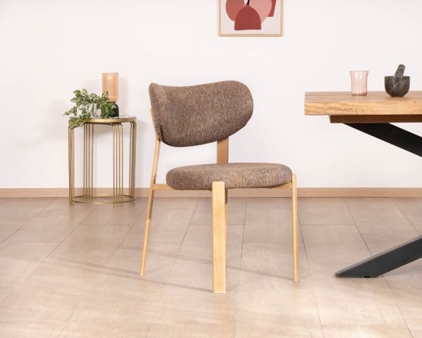 Juego de 2 sillas de comedor apilables, de diseño acogedor, modelo «Staccato», con tejido de trama marrón y patas con acabado de roble