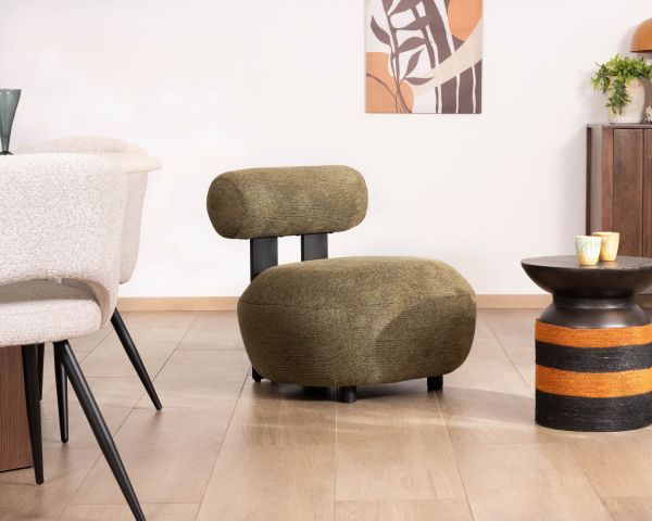 Sillón bajo de diseño moderno y orgánico, en tejido bouclé de color caqui «Luno»