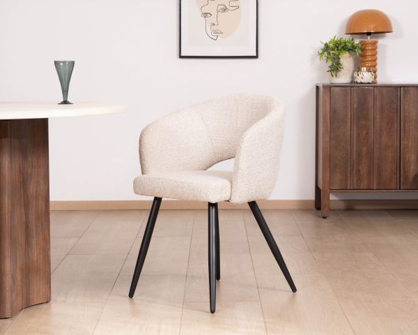 Lote de 2 sillas de estilo «newtro» en tejido bouclé de color blanco roto y patas de metal negro «Sonate»