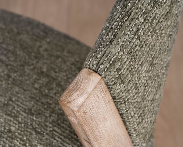 Juego de 2 sillas de comedor de estilo retro en color verde salvia «Kyara», de madera de caucho