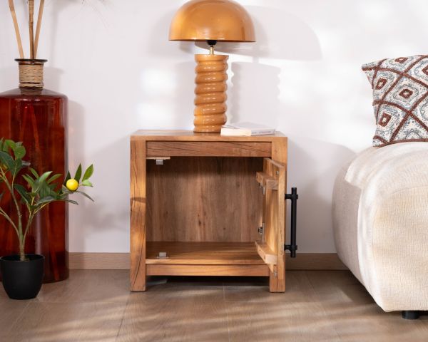 Mesita de noche de madera reciclada con estilo rústico «Mokal»
