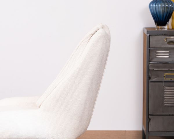 Lote de 2 sillas de comedor de tela blanca y pata giratoria de metal «Webber»