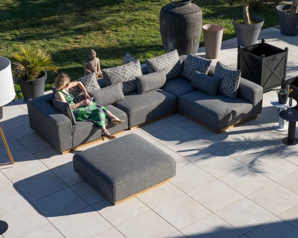 Sofá modular de exterior de teca y tela gris jaspeada «Armando», en forma de L con otomana