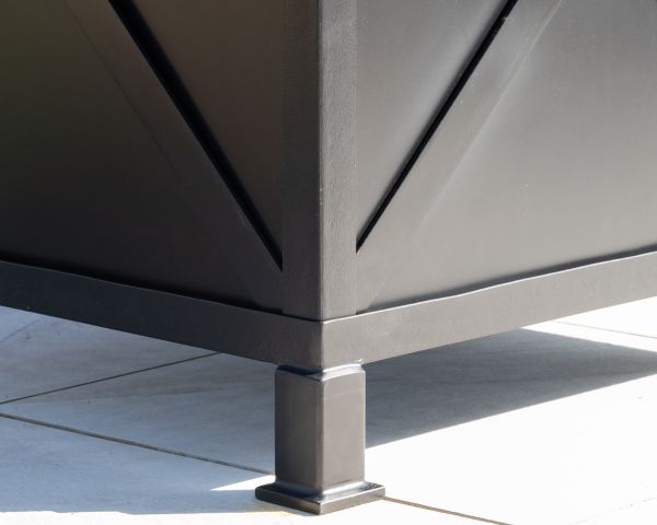 Jardinera decorativa cuadrada grande de 75 cm para plantas «Gardénia», de metal negro
