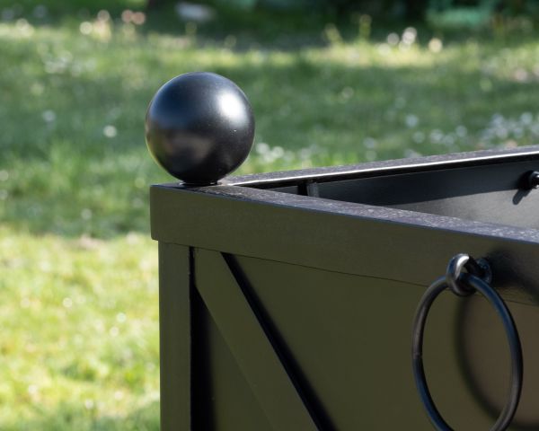 Jardinera decorativa cuadrada grande de 75 cm para plantas «Gardénia», de metal negro