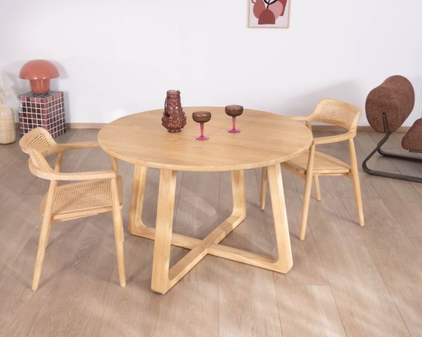 Mesa de comedor redonda de 120 cm con patas trapezoidales de madera blanqueada «Calypso»