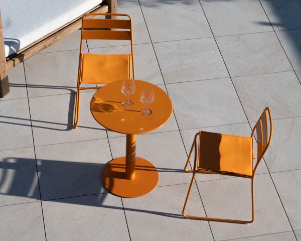Conjunto de jardín estilo bistró «Juicy» de metal en color naranja