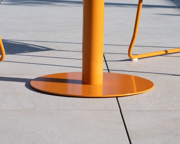 Conjunto de jardín estilo bistró «Juicy» de metal en color naranja