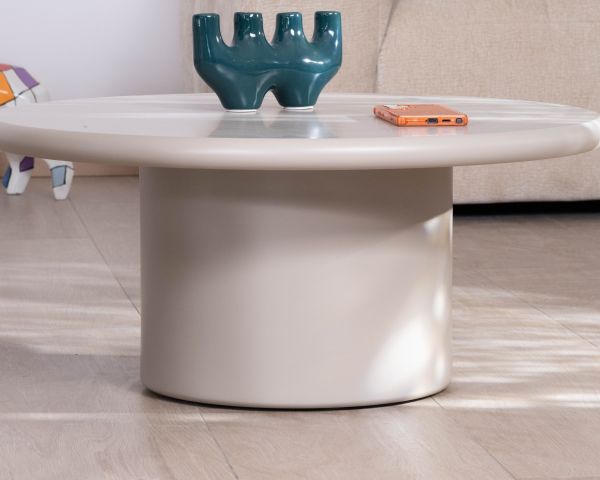 Mesa de centro redonda y minimalista «Nalya», en color beige, con pie central