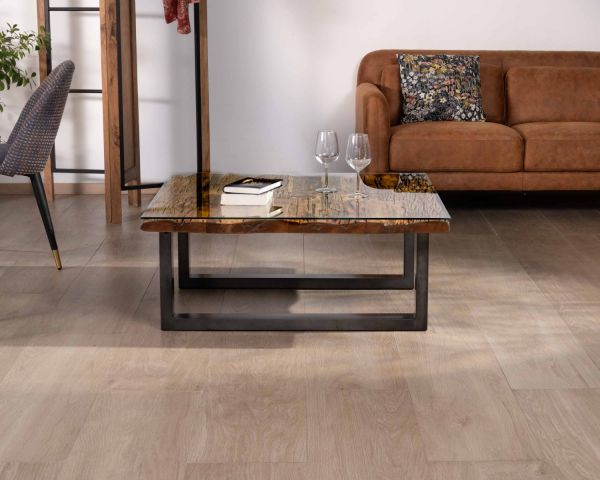 Mesa de salón cuadrada de madera reciclada natural, con tablero de cristal y patas en forma de U de color negro antiguo «Cidade»
