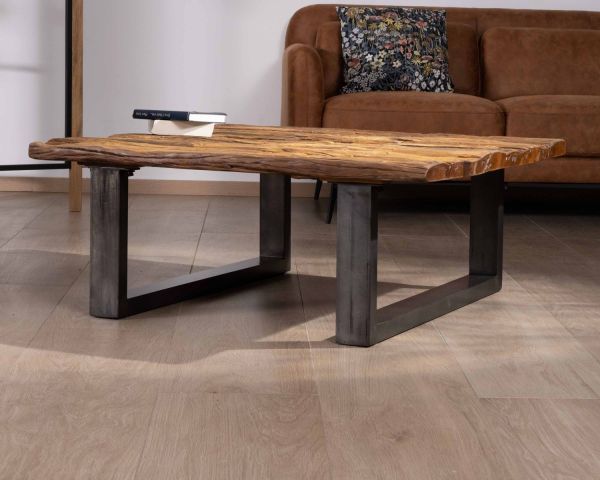 Mesa de salón cuadrada de madera reciclada natural, con tablero de cristal y patas en forma de U de color negro antiguo «Cidade»