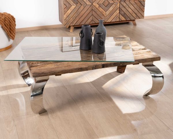 Mesa de centro rectangular de madera reciclada de estilo rústico, con tablero de cristal y patas de diseño de metal brillante color opio «Timber»