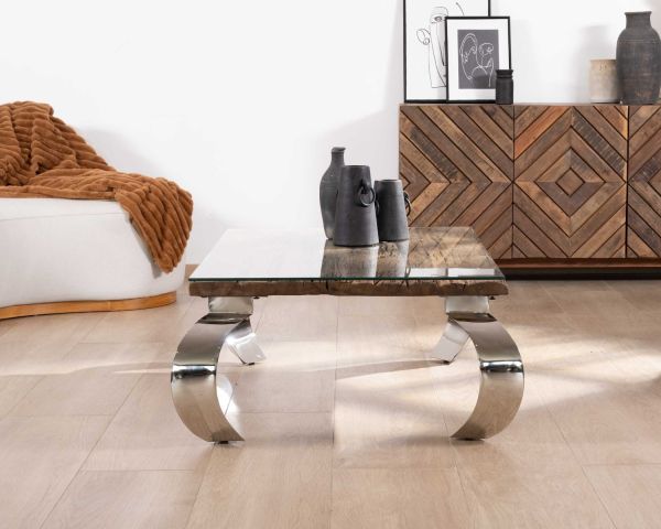 Mesa de centro rectangular de madera reciclada de estilo rústico, con tablero de cristal y patas de diseño de metal brillante color opio «Timber»