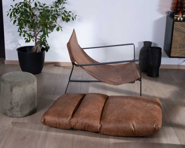 Sillón retro de tela color habano y metal negro «Torsten»