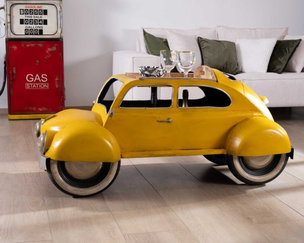 Insólita mesa de salón con forma de coche vintage amarillo «Crazy»