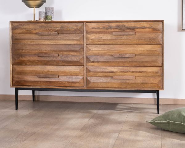 Cómoda de madera de mango con patas de metal de estilo retro «Presto», con 6 cajones de media anchura
