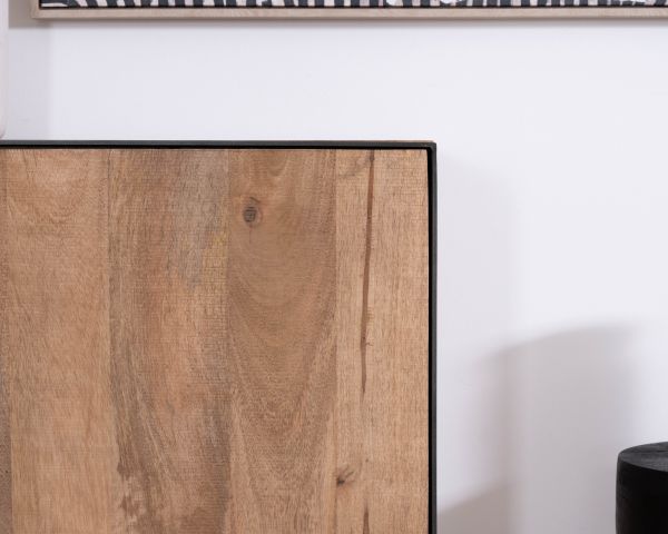 Aparador de líneas sencillas en madera maciza de mango «Santo», de 4 puertas 