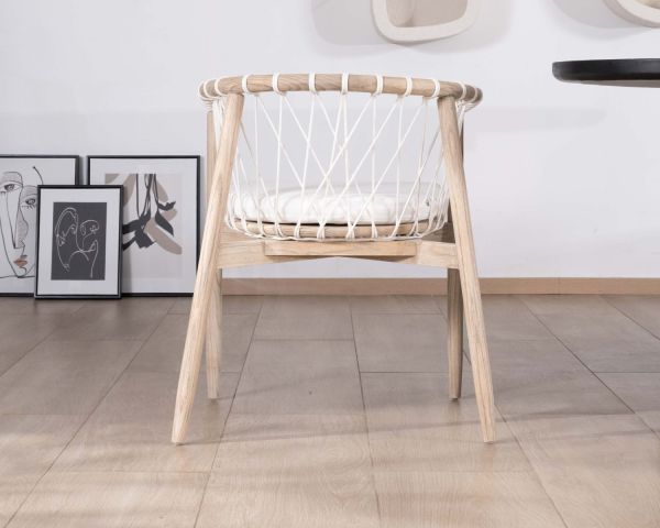 Silla de comedor de madera y cuerda trenzada «Katue»
