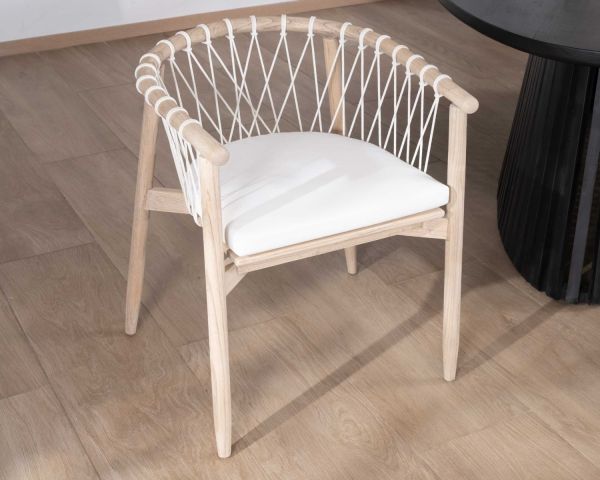 Silla de comedor de madera y cuerda trenzada «Katue»