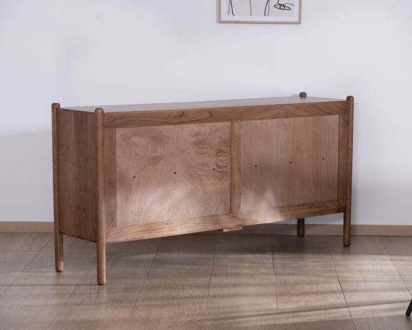 Aparador de acacia maciza «Yona» de 4 puertas con un diseño minimalista